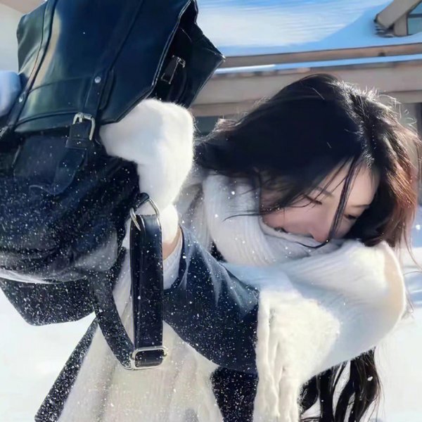 少年魔法师与孟汉娜在顶级游轮